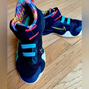 Nike giannis multicolor